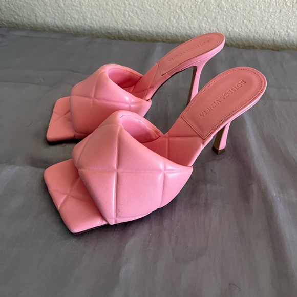 Bottega Veneta Lido Pink Quilted Slip On Sandals Shoes 38.5 STUNNING - Picture 8 of 14